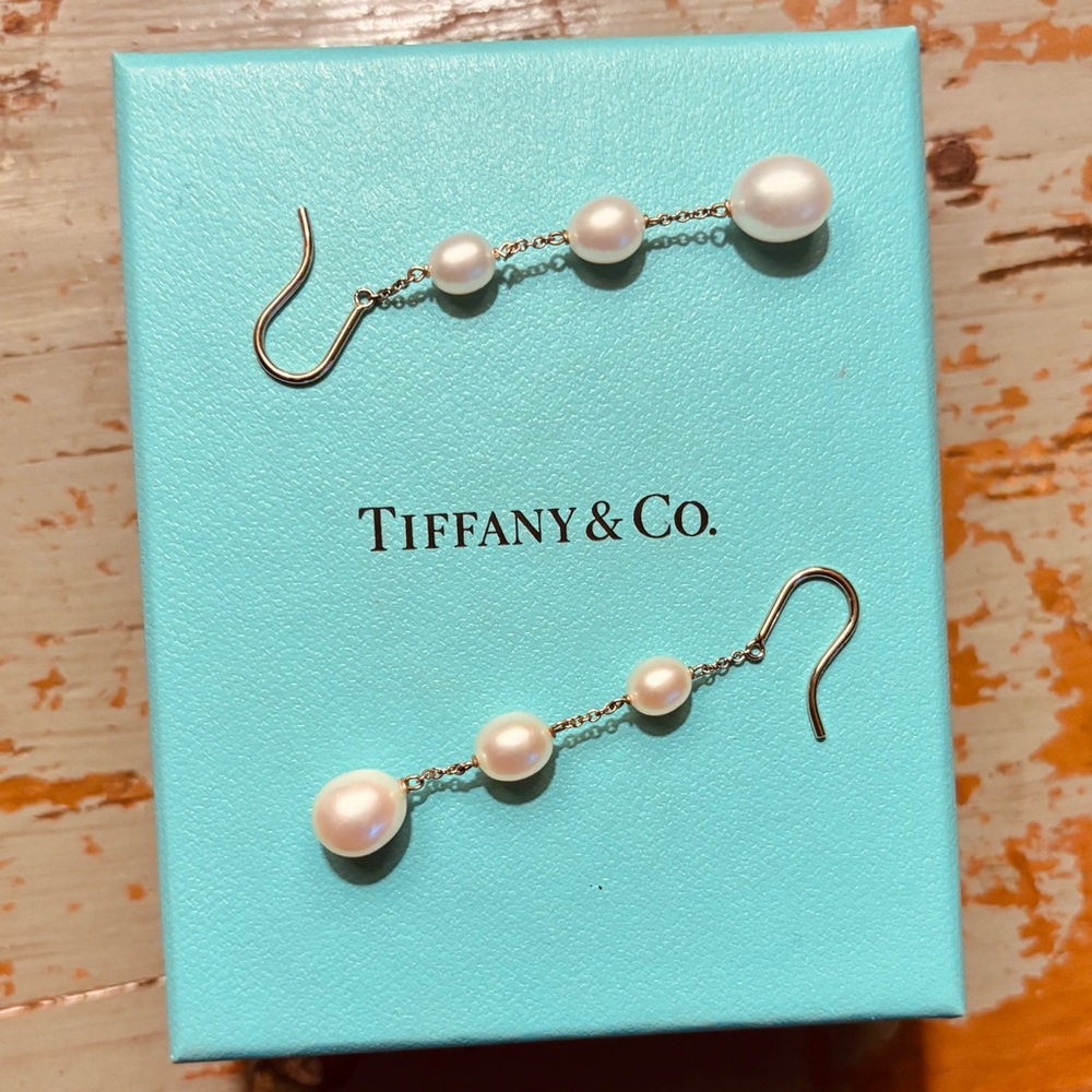 Tiffany & Co. Elsa Peretti Pearls by the Yard Drop Earrings